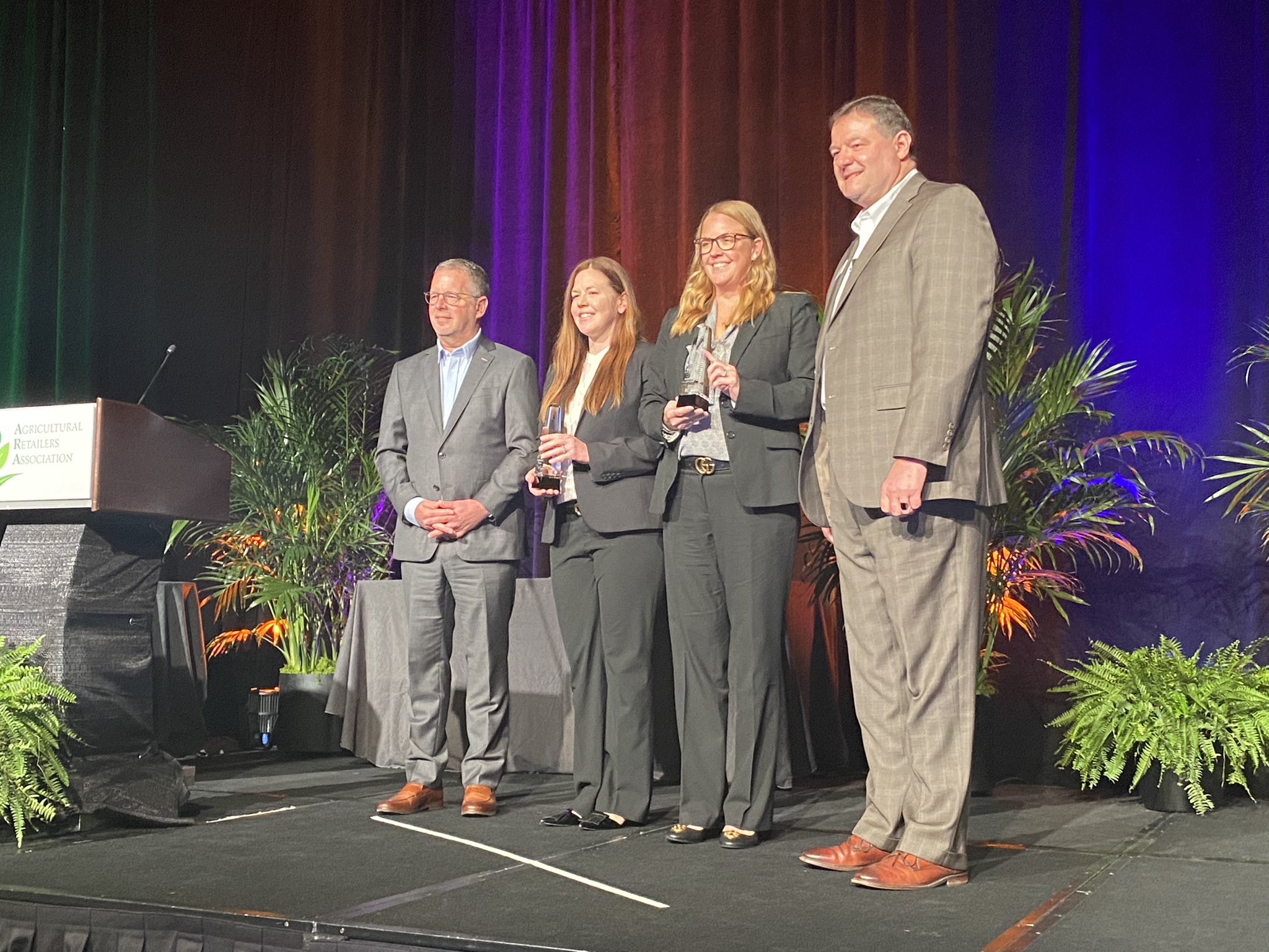 Agricultural Retailers Association Recognizes Anne and Meg Yargus, AGI